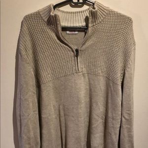 Izod beige pullover sweater NEW never worn